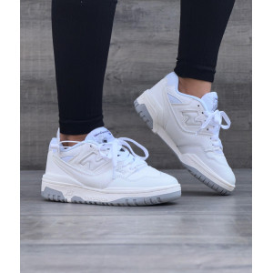 New balance white  840