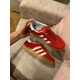 Adidas gazelle red edición limitada 