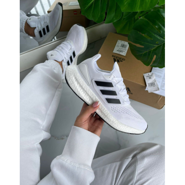 Adidas pureboost white 