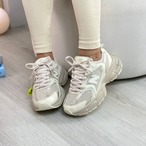 New Balance 624 Beige