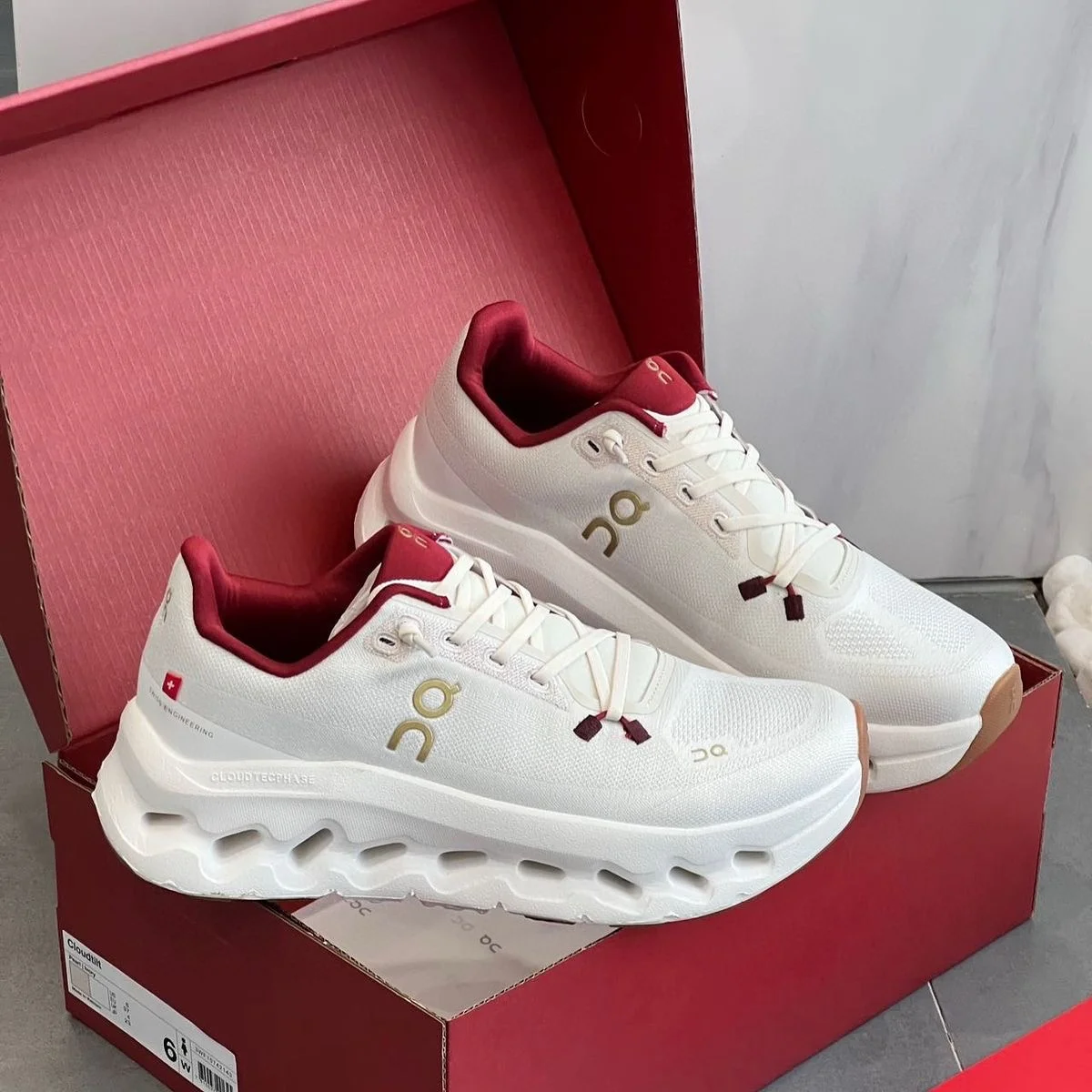 Tenis On running Moda Cloudtilt Mujer