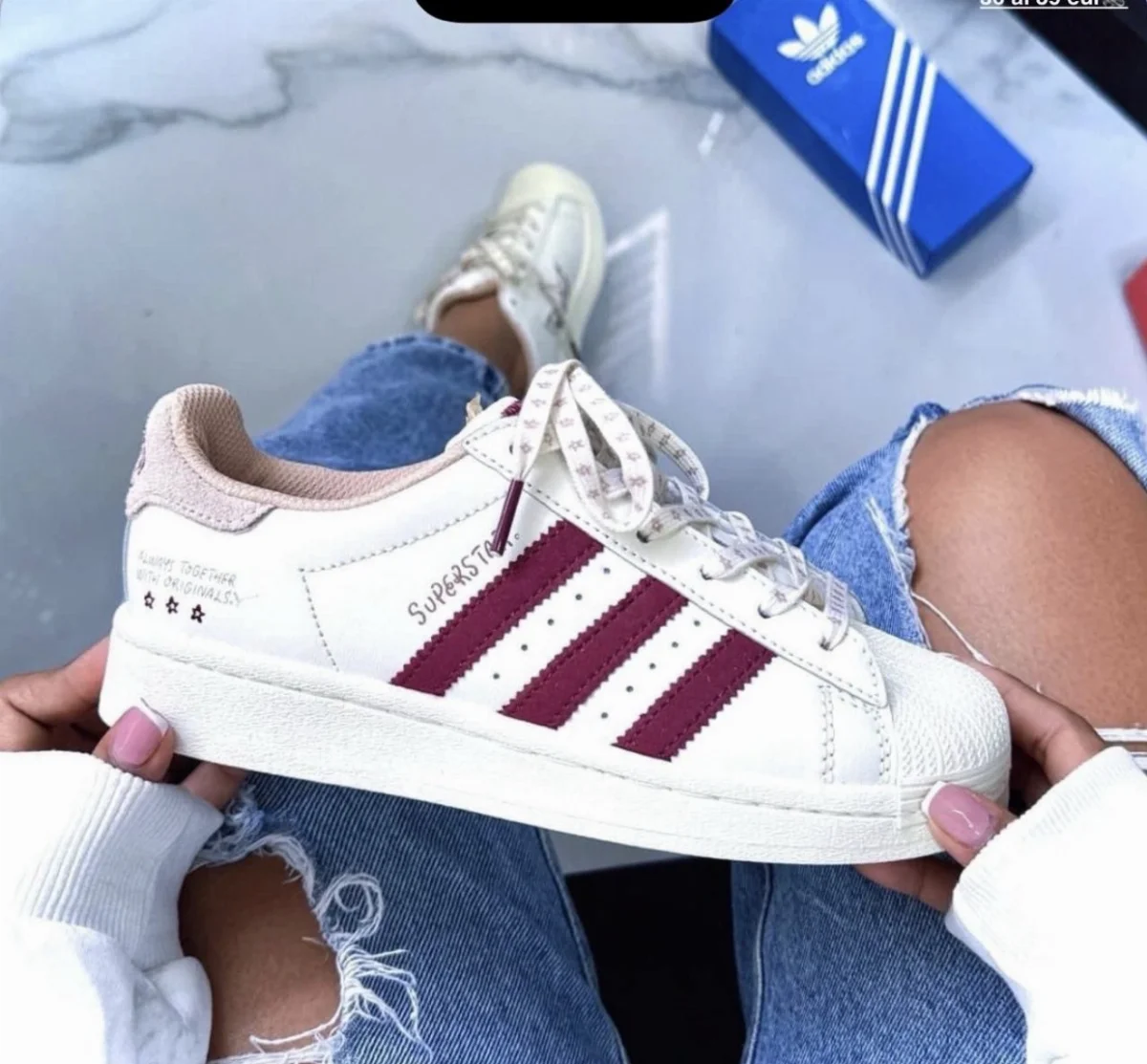 Superstar Disney 